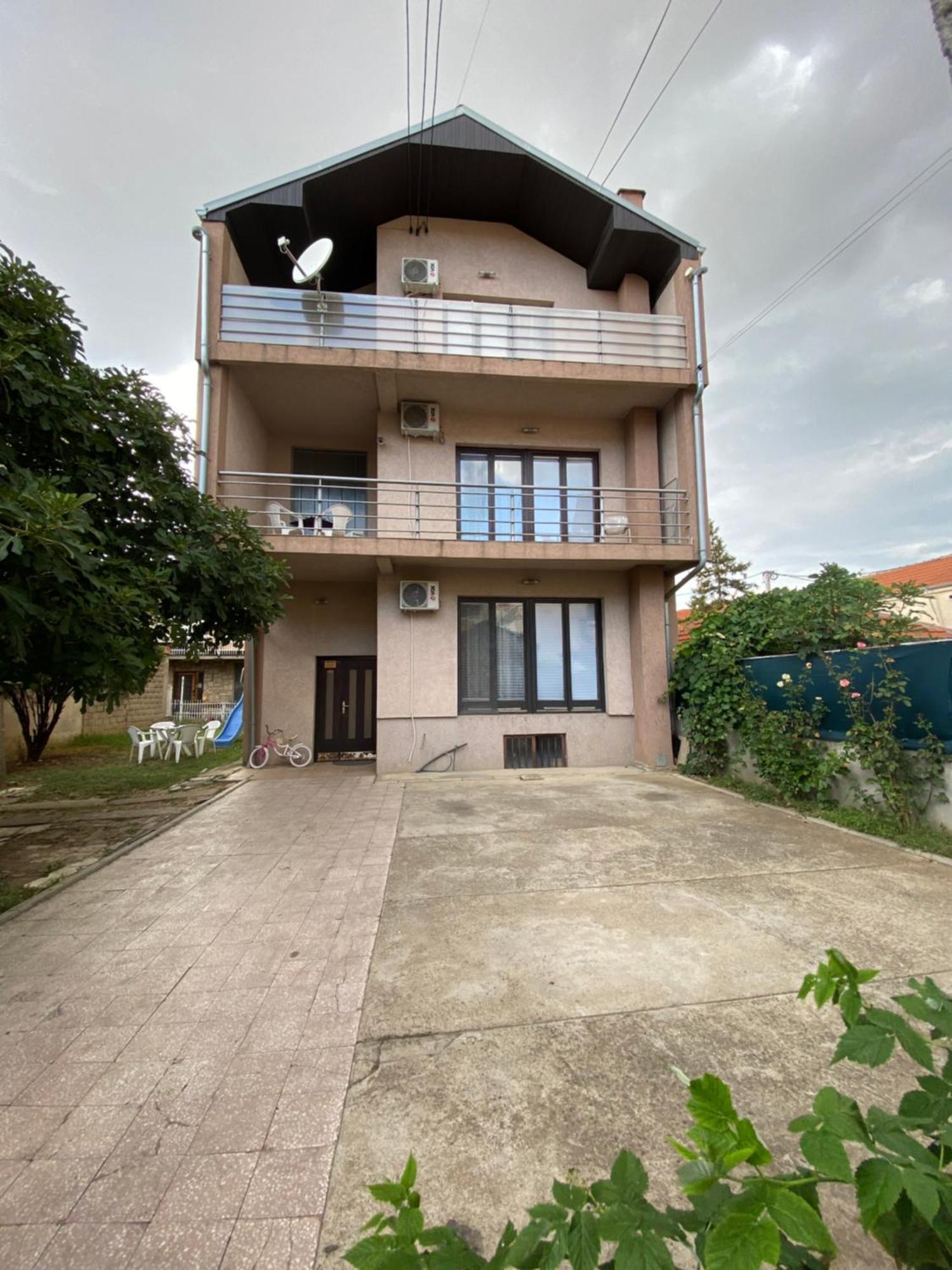 Apartmani Dora Leskovac Leskovac  Dış mekan fotoğraf